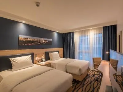 ***  Hampton By Hilton Frankfurt Airport Hotel Frankfurt am Main Németország
