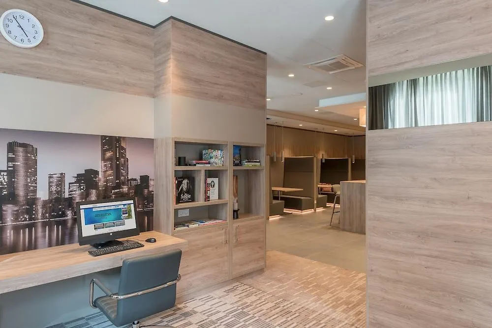 Hampton By Hilton Frankfurt Airport Hotel Frankfurt am Main