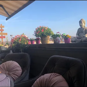 https://idyllisches-nest-ber-den-dchern.dusseldorf-hotel.net