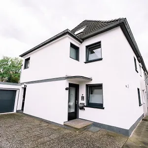 https://green-flat-dsseldorf-neu-1-2-personen.dusseldorf-hotel.net