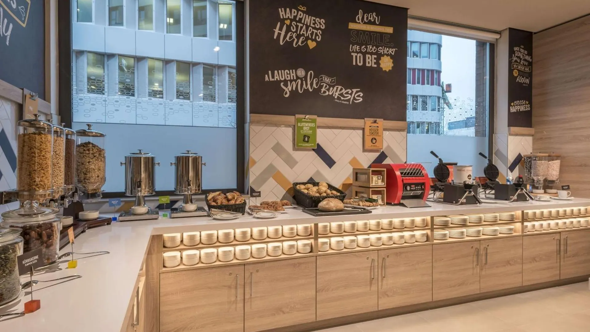***  Hampton By Hilton Frankfurt Airport Hotel Frankfurt am Main Germany